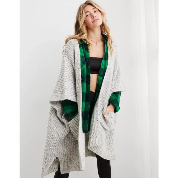 aerie Sweaters - NWT Aerie Ribbed Sweater Cape Poncho Pockets Oversized Heather Gray OS One Size